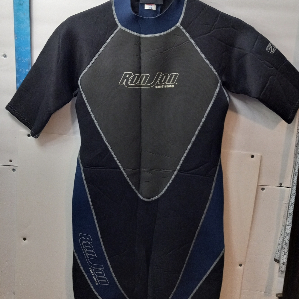 Ron Jon Surf Shop Youth's Wetsuit 16 Black Shorty Titanium 2.2 Stretch Swimming